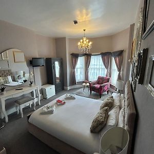 The Lyndhurst Guest House